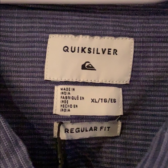 QuickSilver Long Sleeve Shirt for Men - Picture 2 of 3
